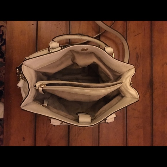 Michael Kors Purse - Picture 4 of 6